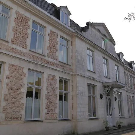 Chateau De Courcelette 3*