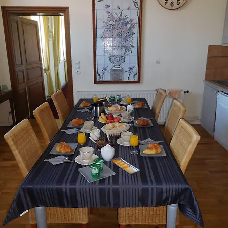 D'hotes Chateau De Courcelette Bed and breakfast 3*