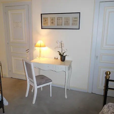 Chateau De Courcelette Bed & Breakfast Hem