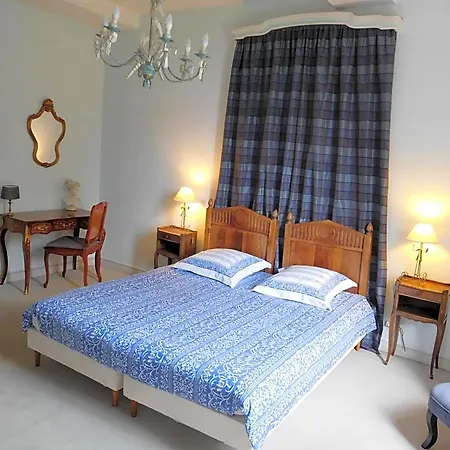 Bed and Breakfast D'hotes Chateau De Courcelette 3*