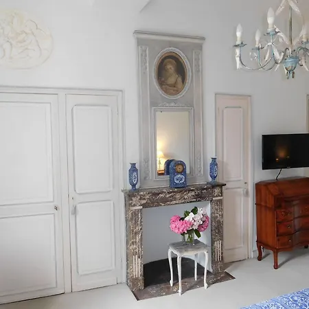 D'hotes Chateau De Courcelette Bed and breakfast