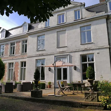 לינה וארוחת בוקר D'hotes Chateau De Courcelette Hem