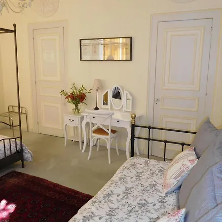 Chateau De Courcelette Bed & Breakfast Hem