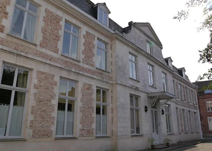 D'hôtes Château De Courcelette 3*