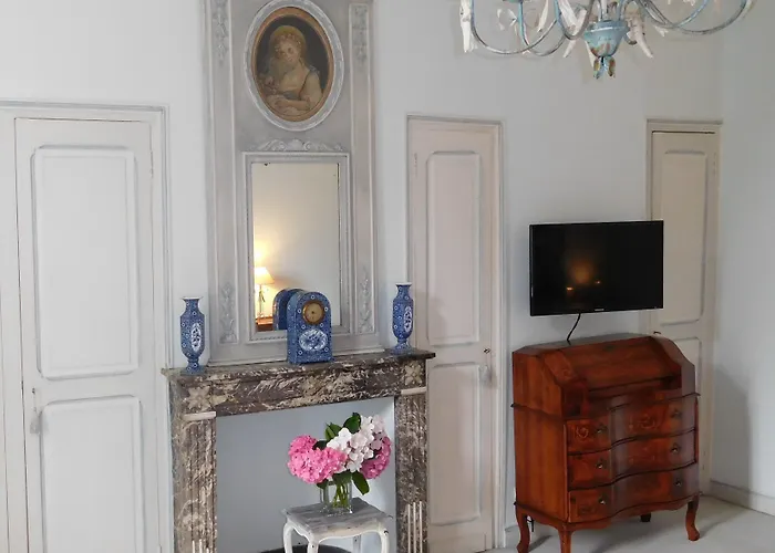 Couette-café D'hôtes Château De Courcelette Hem