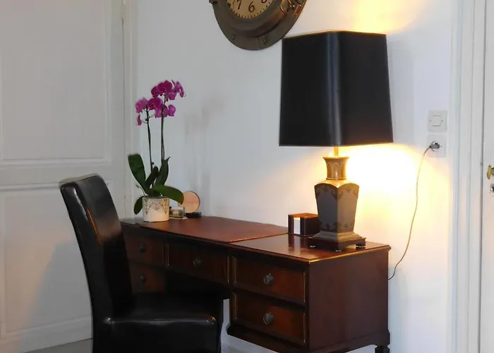 D'hotes Chateau De Courcelette 3*